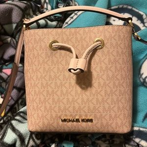 Michael Kors Bucket Purse